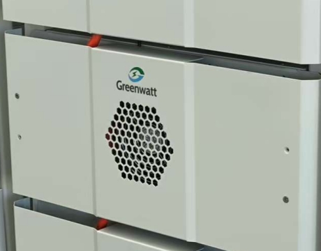 Banco de baterías Greenwatt de 200 Kwh probado con inversor híbrido DEYE de 50 kW