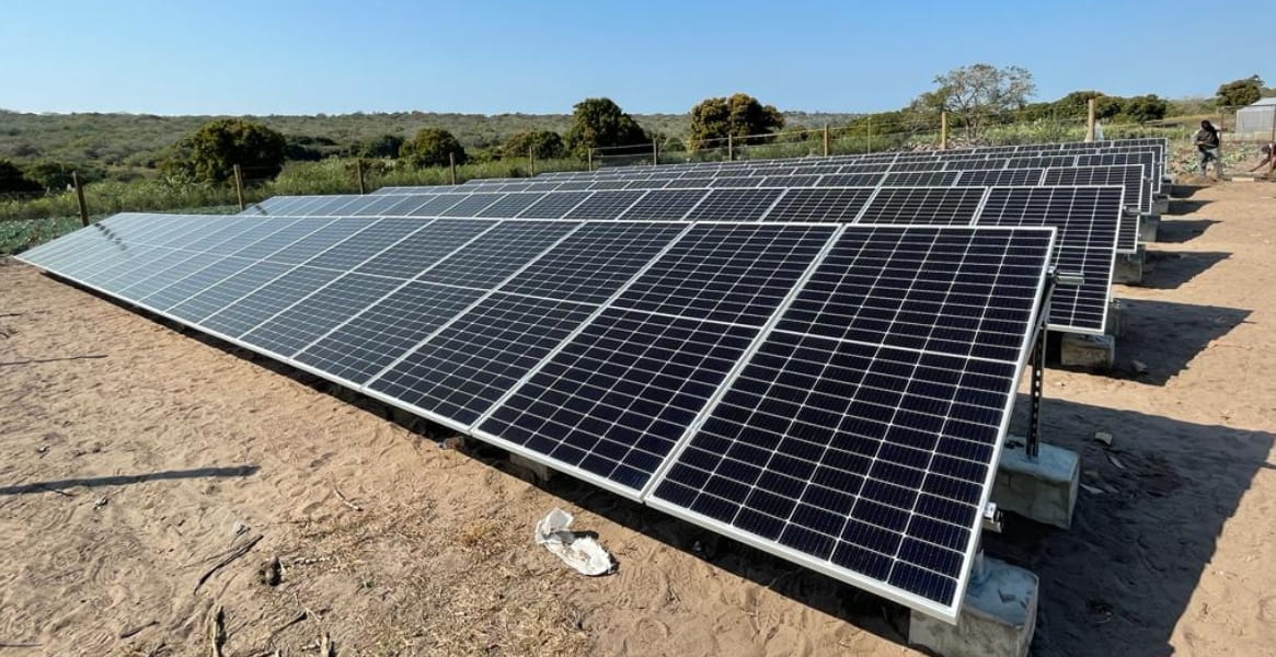 Sistema de almacenamiento de energía fuera de la red de Greenwatt de 50 kW en Mozambique